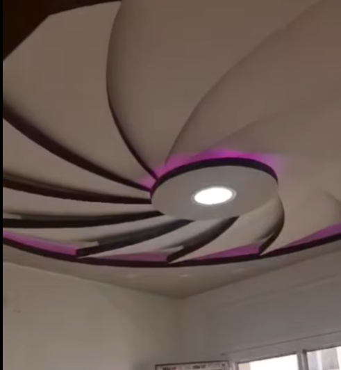 شقة طابق اول جانب جامع بلال 28 الف دولار