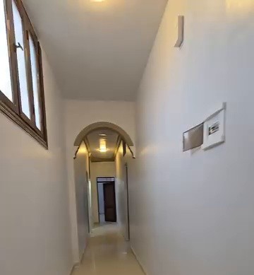 شقة جاهزة 3 غرف ب45 الف دولار مع السطح