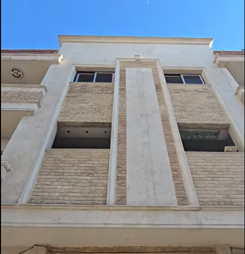 شقة طابق ثاني للبيع مساحة 103م