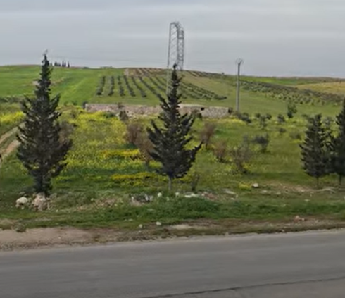 أرض للبيع على طريق حلب قرب الباب بسعر 10 دولار للمتر